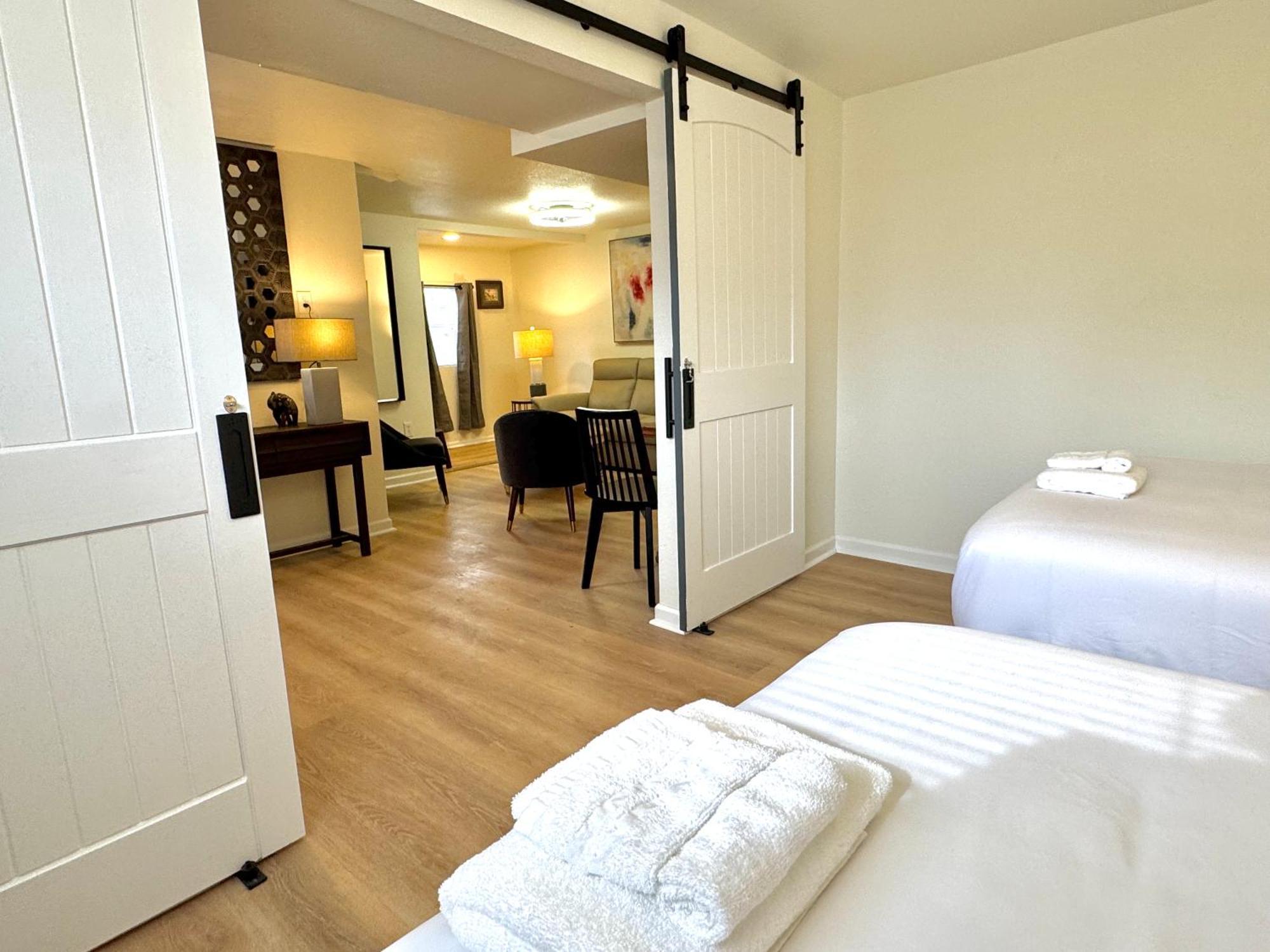 Upgraded Suite - Easy Access To Uptown #N29 โอคลาโฮมาซิตี้ ภายนอก รูปภาพ