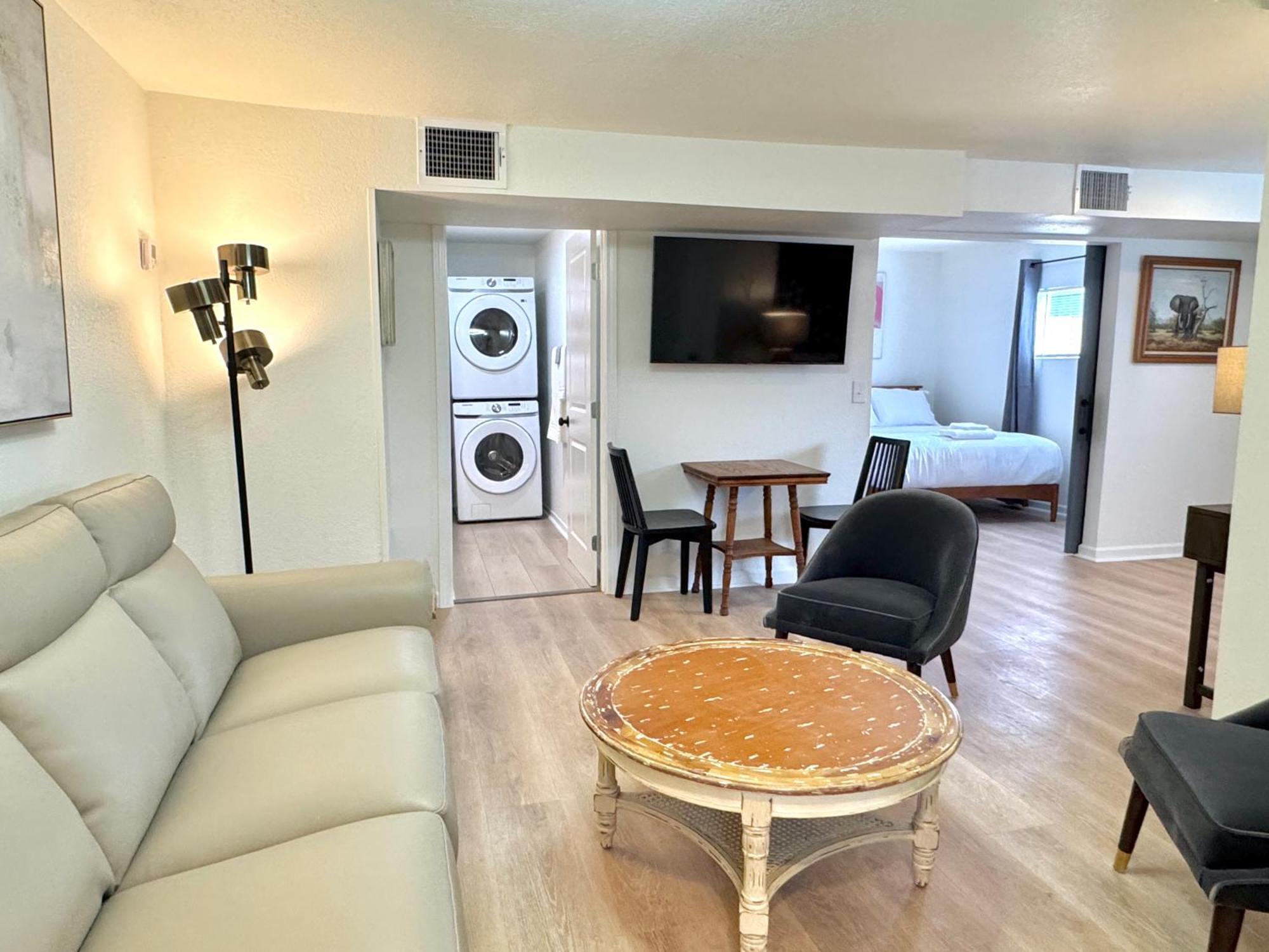 Upgraded Suite - Easy Access To Uptown #N29 โอคลาโฮมาซิตี้ ภายนอก รูปภาพ